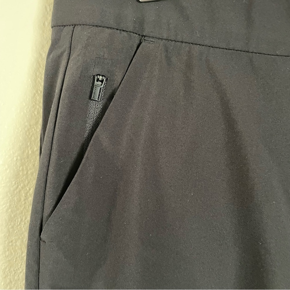 Athleta Black 9” Tribeca Bermuda Shorts Women’s Size 4 - Picture 5 of 10